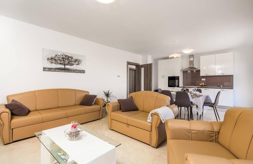 Sarsoni Apartment | 2 bedroom lovely apartment in Viskovo