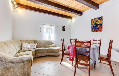 Novi Vinodolski House | 2 Bedroom Lovely Home In Gornji Zagon