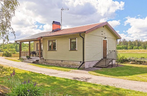 Ugglerum House | 2 bedroom lovely home in Läckeby