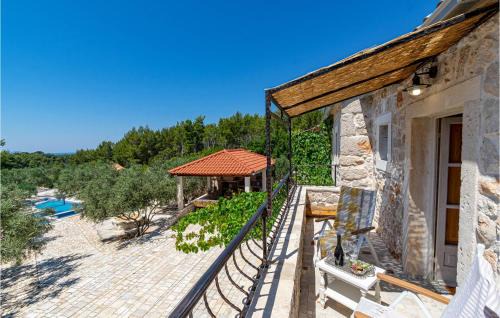 Potirna House | 2 Bedroom Lovely Home In Blato