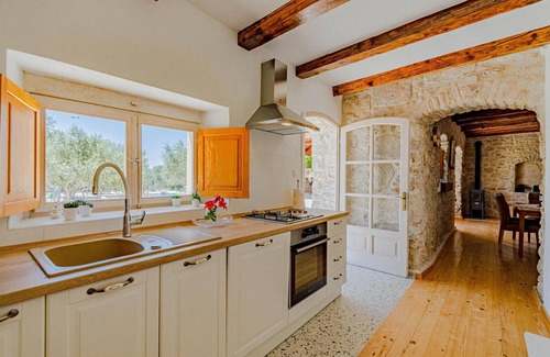 Potirna House | 2 bedroom lovely home in Blato
