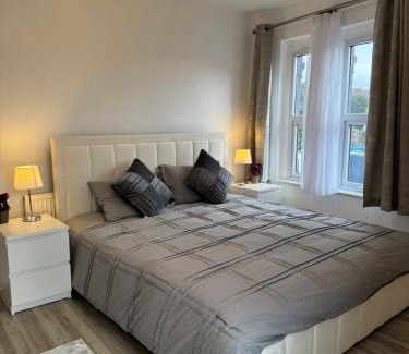 Easton Apartment | 2 Bedroom luxury apartments