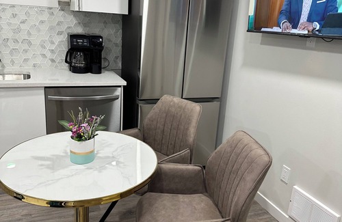 West Edmonton House | 2 Bedroom luxury basement suite near West Edmonton mall
