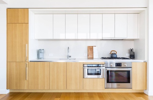 Midtown South House | 2-bedroom LUXURY building in delightful New York with AC, WiFi-VIEWS of NYC