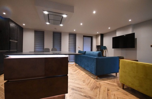 Attleborough Apartment | 2 bedroom luxury apartment in Norfolk, Attleborough - disabled accessible