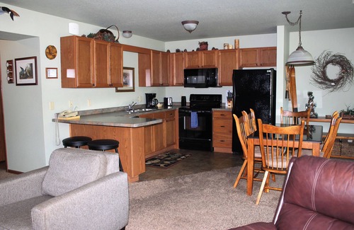 Eagle River Condo | 2 bedroom Lynx Lake condo in Eagle River WI