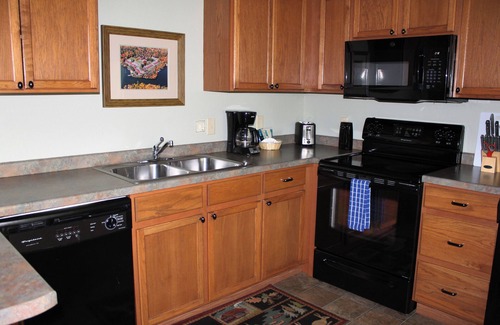 Eagle River Condo | 2 bedroom Lynx Lake condo in Eagle River WI
