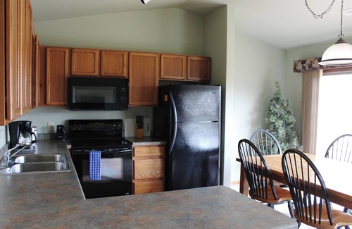 Eagle River Condo | 2 bedroom Lynx Lake condo in Eagle River WI