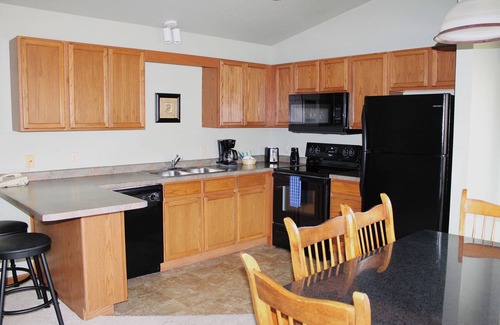 Eagle River Condo | 2 bedroom Lynx Lake condo in Eagle River WI