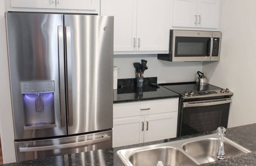 Sun Prairie Apartment | 2 Bedroom - Main Street Sun Prairie WI