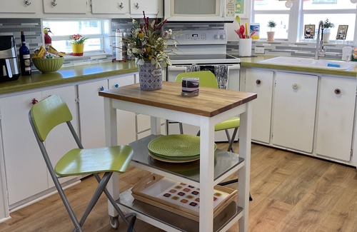 Nettles Island House | 2-bedroom mobile home just 6 minutes to Fort Pierce Beach