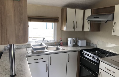 Cupar House | 2 bedroom modern caravan in Ladybank, 20 minutes to St Andrews