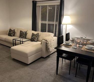 Romsey Apartment | 2 bedroom modern flat in Romsey