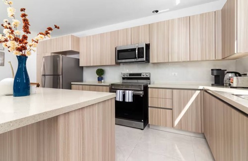 Beverly Hills Apartment | 2 Bedroom Mountain View Apartment with Pool in Kingston, Jamaica