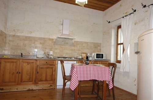 Urgup House | 2-Bedroom Mountain View Stone House
