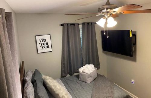 Pine Bluff House | 2-Bedroom Near Hospital and Casino
