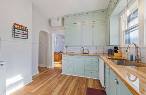 Central City House | 2 Bedroom Near Trolley Square and Liberty Park!