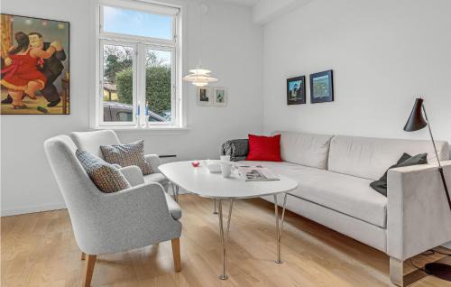 Svaneke Apartment | 2 Bedroom Nice Apartment In Svaneke