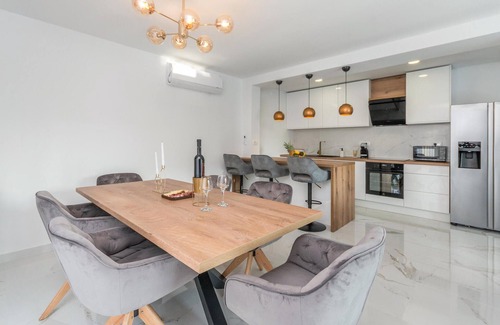 Drage House | 2 bedroom nice home in Drage, Pakostane