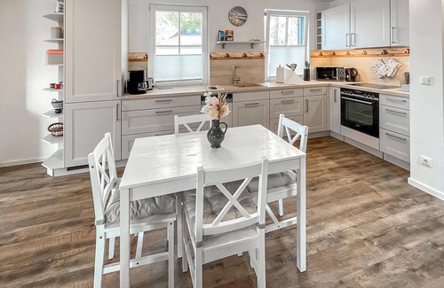 Zirchow House | 2 bedroom nice home in Zirchow