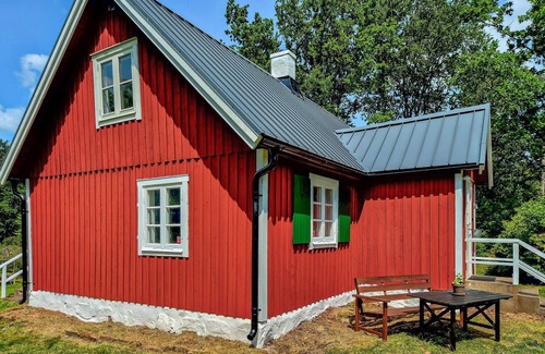Hassleholm Municipality House | 2 bedroom nice home in Tyringe