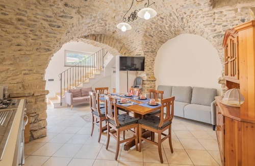 Carcoforo House | 2 bedroom nice home in Borgo d'Oneglia
