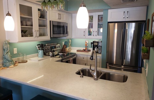 St. Augustine Beach Condo | 2 Bedroom Ocean View Condo, walk to restaurants/bars, 2 pools on premises