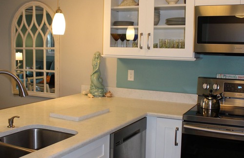 St. Augustine Beach Condo | 2 Bedroom Ocean View Condo, walk to restaurants/bars, 2 pools on premises