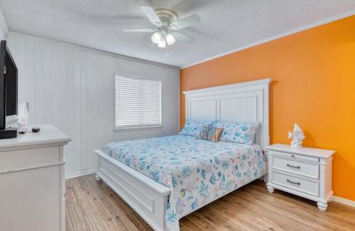 North Myrtle Beach House | 2 Bedroom Oceanview Condo at Sea Cabin! Sleeps 5!