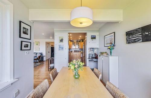 Bernal Heights Apartment | 2 bedroom one bath home next to Bernal Park with stunning city views