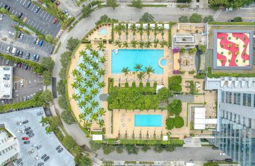 Brickell Apartment | 2 Bedroom OR King Studio Suites Four Seasons Hotel Miami Free Wi-Fi & Free Parking