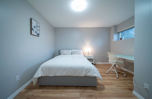 Guildford Bed & Breakfast | 2 bedroom & parking Great Vancouver