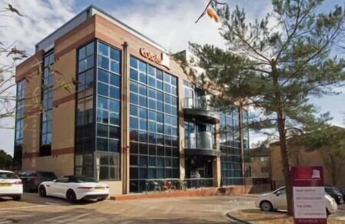 Central Milton Keynes Apartment | 2 bedroom Penthouse - Sleeps up to 6 with double beds and double sofa bed