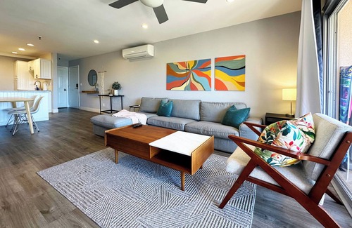 Pacific Beach Condo | 2-bedroom penthouse condo with AC and Ocean/Bay Views