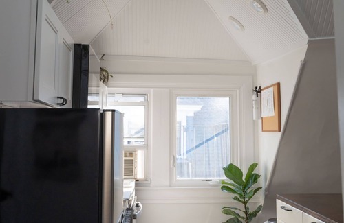 Ditmas Park Apartment | 2 bedroom penthouse in Victorian gem