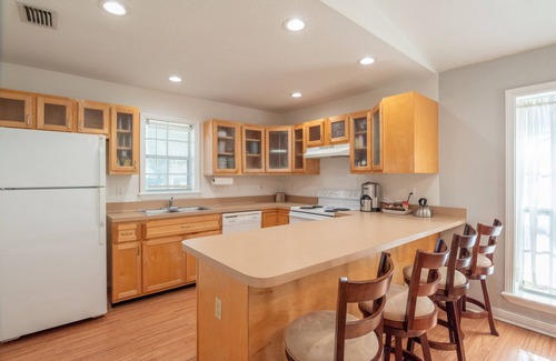Wellington Apartment | 2 Bedroom, Perfect Wellington Private Retreat Near Palm Beach
