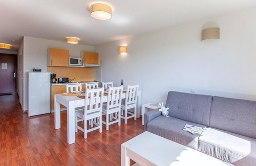 Cassen Apartment | 2 bedroom pet friendly apartment in Cassen