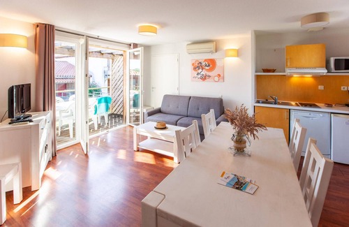 Cassen Apartment | 2 bedroom pet friendly apartment in Cassen