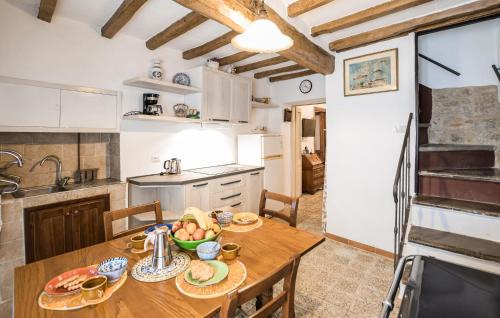 Acqua Loreto House | 2 Bedroom Pet Friendly Home In Todi