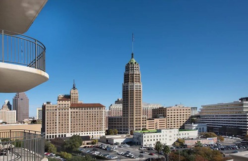 Arsenal Condo | 2 Bedroom Presidential Condo, Sleeps 6, on Riverwalk at La Casada Resort!