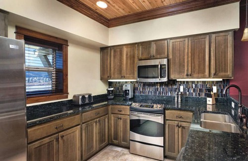 Grand Elk Ranch Condo | 2 Bedroom Presidential, Full Kitchen, Sleeps 6, Rocky Mountain Preserve Resort!