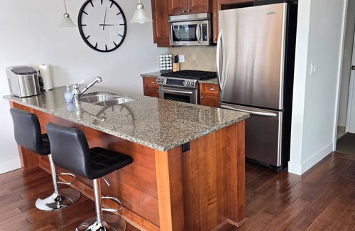 Westbank Condo | 2 bedroom , private condo at Barona Beach W Kel. Boat slip also available.
