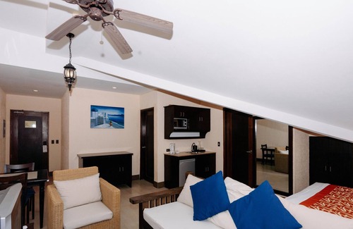 Balabag Apartment | 2 Bedroom Private Penthouse Residence with Pool