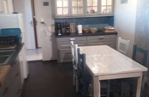 Etaules House | 2 Bedroom Private vacation home in Ã‰taules