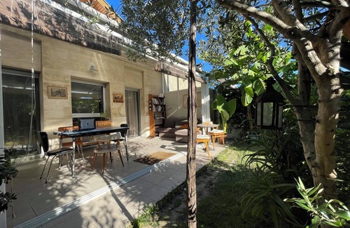 Begles House | 2 Bedroom Private vacation home in BÃ¨gles