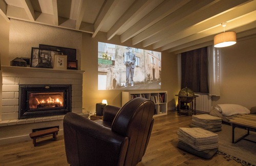 Begles House | 2 Bedroom Private vacation home in BÃ¨gles