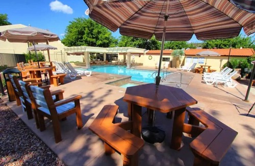 St. George Apartment | 2 bedroom private villa, with pools & hot tubs!