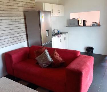 South Durban Apartment | 2 Bedroom Residential Home, along the coast.