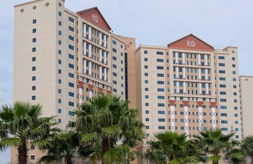 Florida Center Condo | 2 Bedroom Resort Condo at Highrise Walking distance to UNIVERSAL