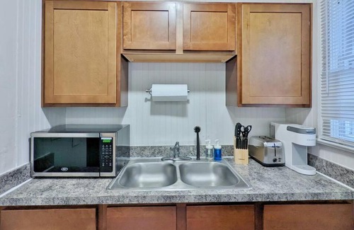 Avondale House | 2 Bedroom Retreat in Historic Avondale